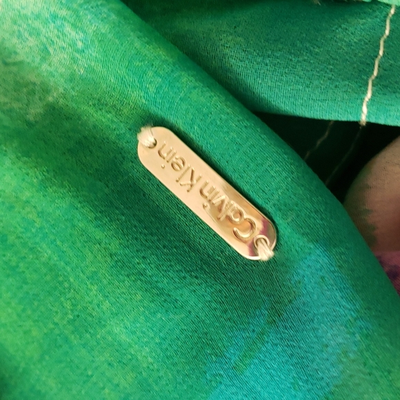 Calvin Klein rainbow stripe tie dye infinity scarf in Polyester? - Picture 5 of 8